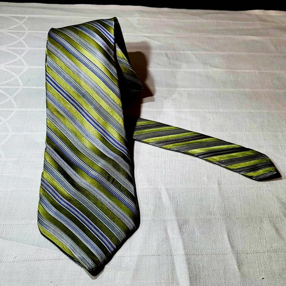 NICOLE MILLER NEW YORK designer Men's tie, All Silk Green Blue Striped Pattern